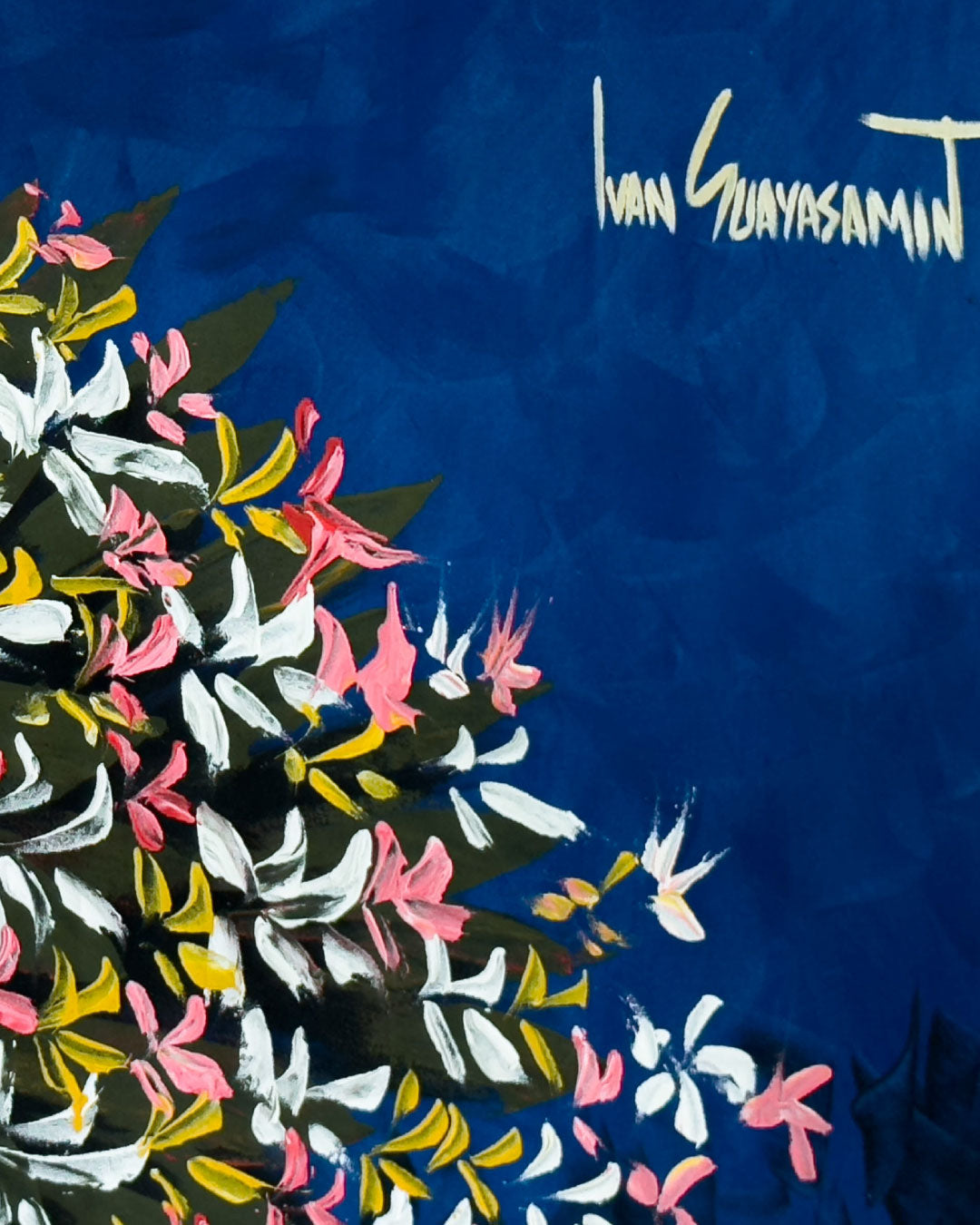 Florero azul / Ivan Guayasamin Trujillo
